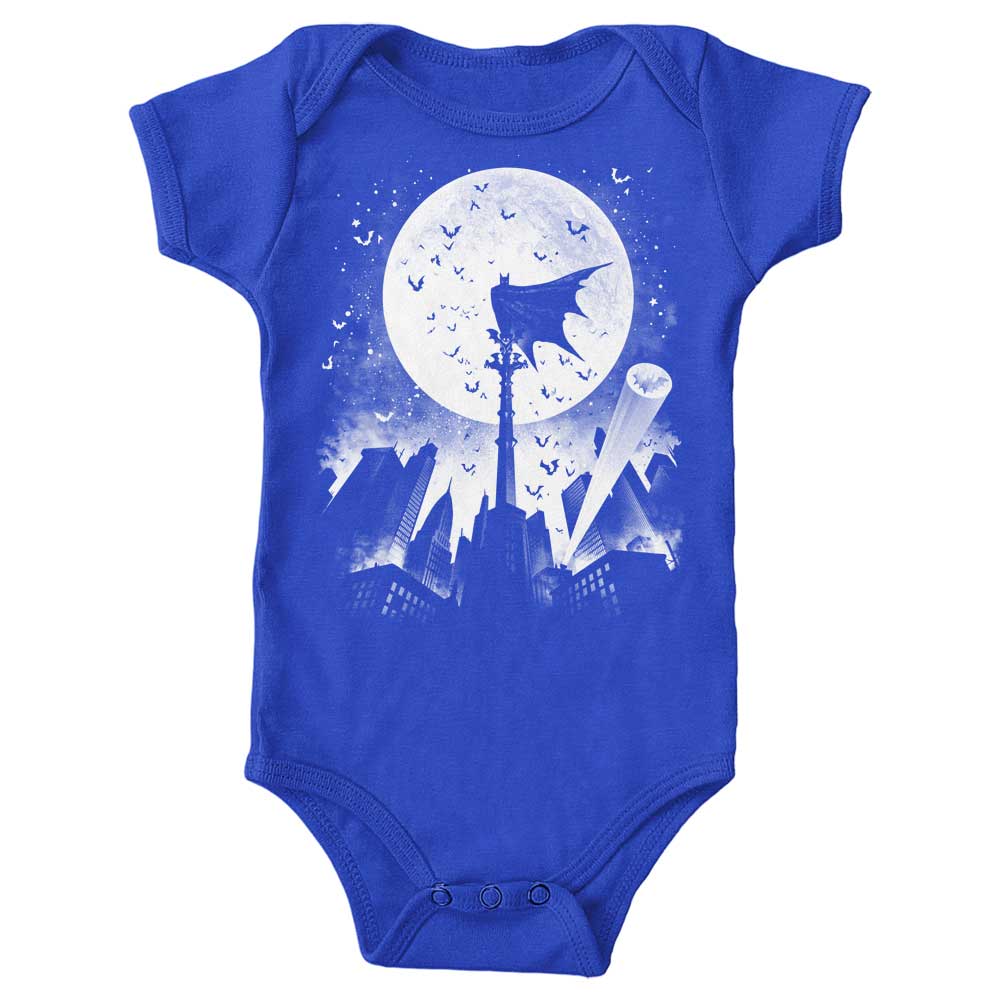 Youthful Alemaglia Caped Silhouette Apparel